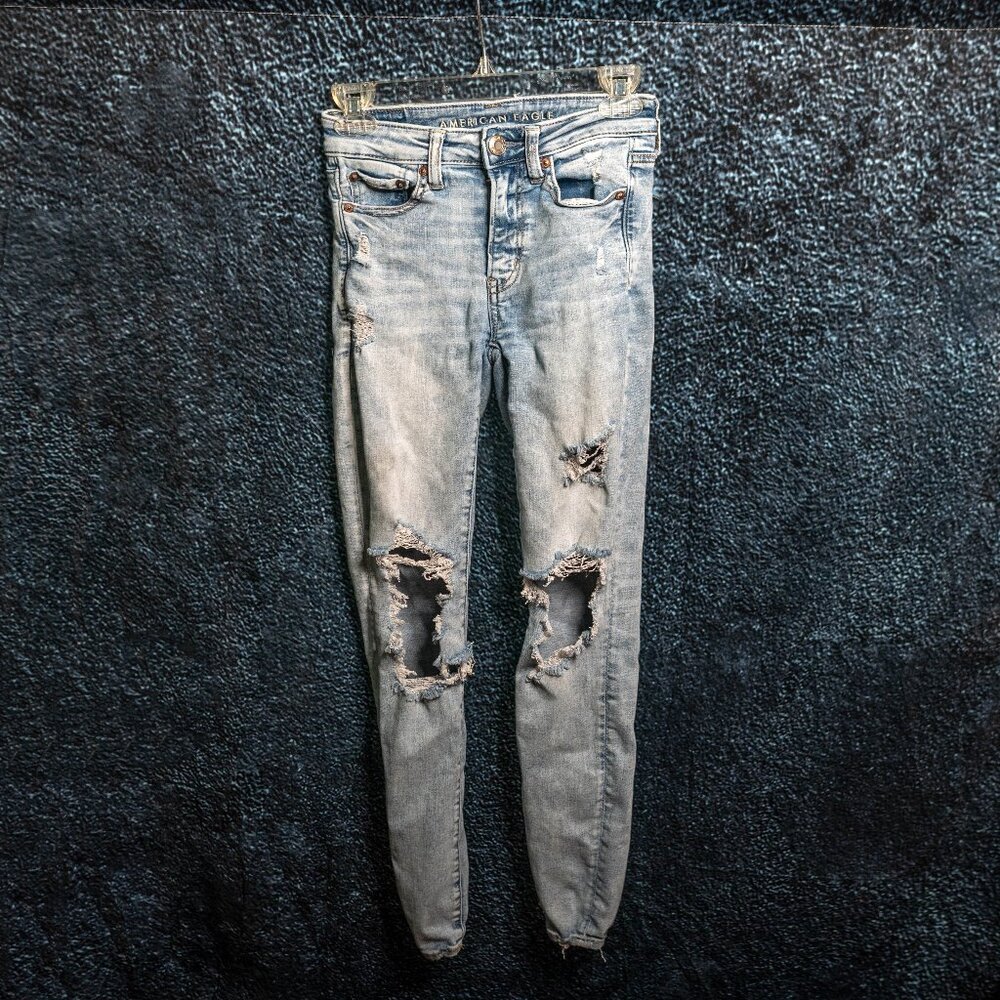 CLEARANCE American Eagle Distressed Skinny Jeans | Women’s Size 2 Regular